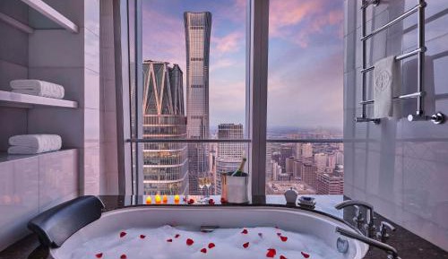 Grand Premier Room