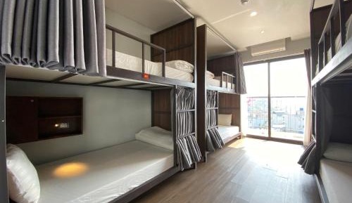 6-Bed Female Dormitory Room