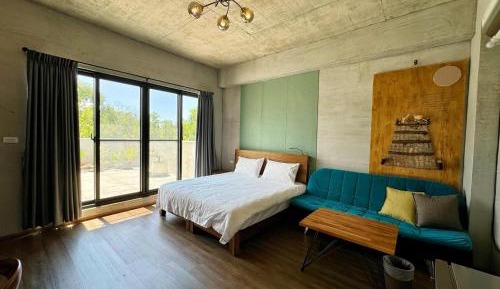 King Room with Mountain View
