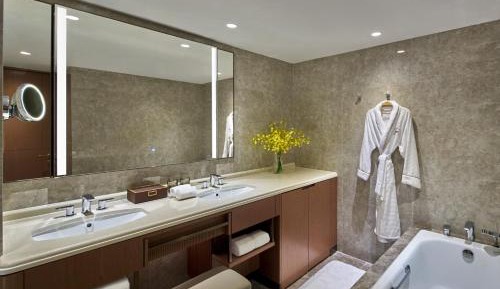 Premium Panoramic Suite