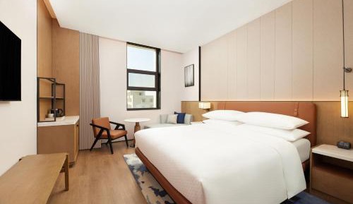 Premium King Room