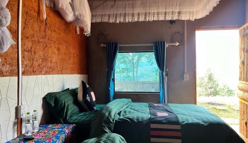 Twin Room with Mountain View
