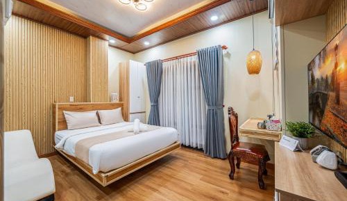 Standard Queen Room