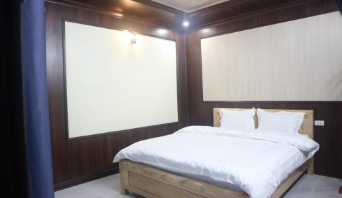 King Room with Balcony