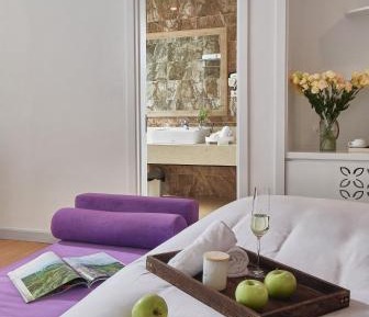 Romantic Signature Suite