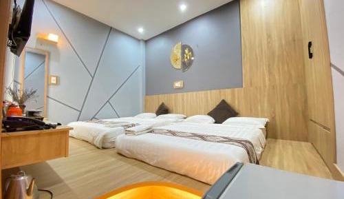 Large Double or Twin Room