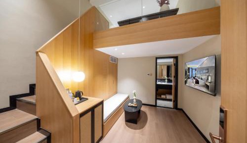 Loft Family Triple Room with One King Bed and One Single Bed