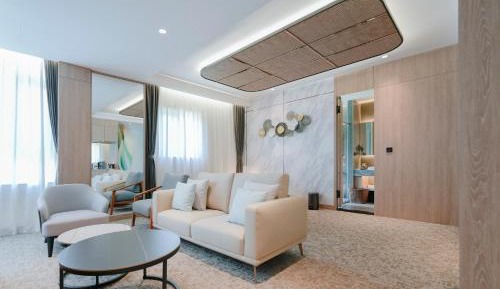 King Room with Mountain View