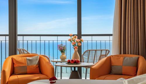 Double Room with Balcony and Sea View