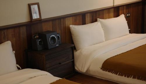 Quadruple Room with Shared Bathroom