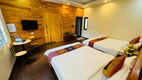 Queen Room with Two Queen Beds