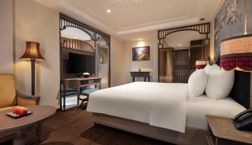 Junior Suite with Mountain View