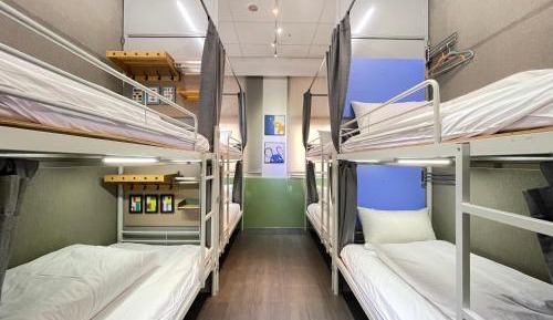 Bed in 8-Bed Mixed Dormitory Room