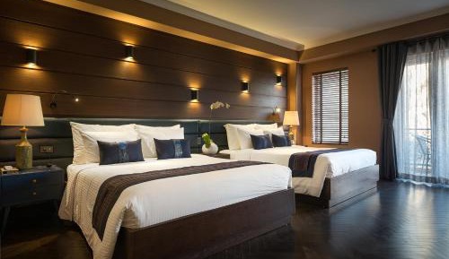 Deluxe Family Room with Balcony