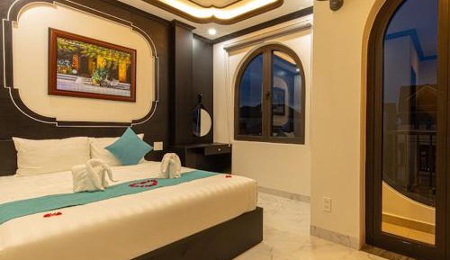 Deluxe Double Room with Balcony