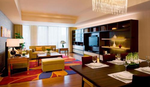 Three-Bedroom Apartment + 233㎡ + private bedroom + private living room + open-plan kitchen + laundry room + complimentary high-speed internet