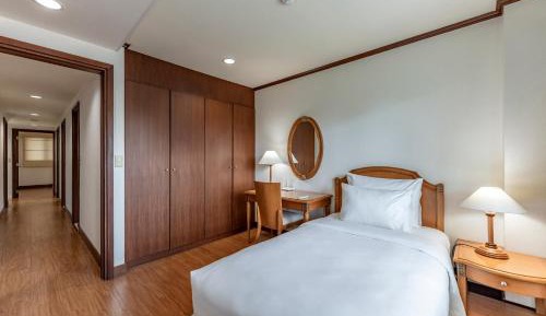 Deluxe Four-Bedroom Suite