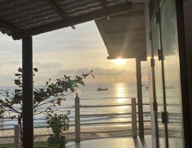 Family Room with Sea View