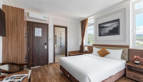 Junior Suite with Balcony