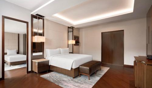 Family Suite, Executive Lounge Access