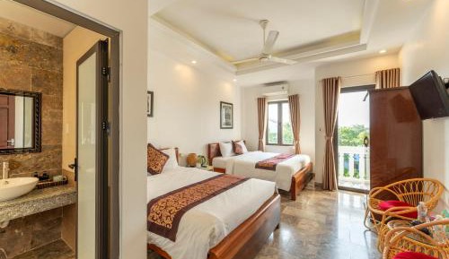 Twin Room with Balcony