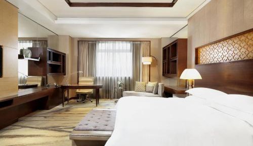 Executive King, Guest room, 1 King, City view