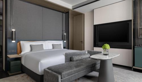 One-Bedroom King Suite with River View