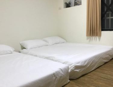 Quadruple Room with Private Bathroom