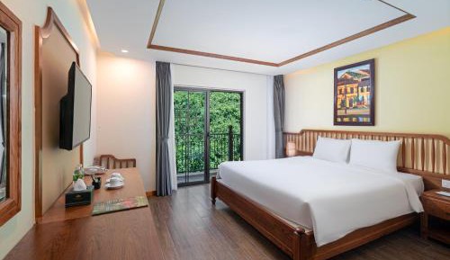 Deluxe Double Room with Balcony