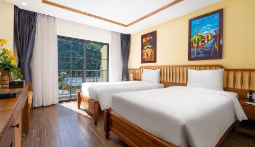 Twin Room with Mountain View