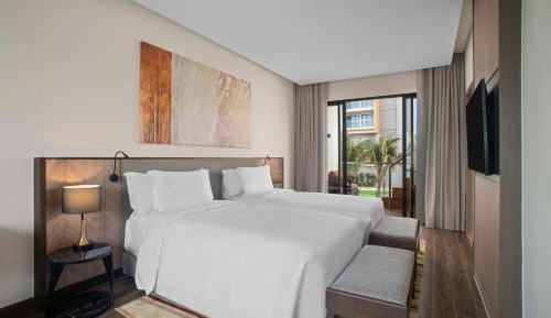 Twin Suite with Jacuzzi and Garden View - Complimentary Minibar Once Per Stay