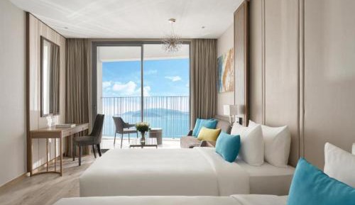 Deluxe Twin Room with Sea View