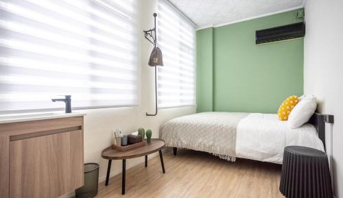 Small Double Room with Shared Bathroom