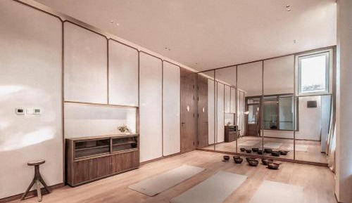 Twin Room with City View