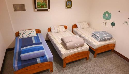 Triple Room with Shared Bathroom