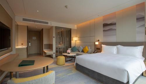 Standard King Room