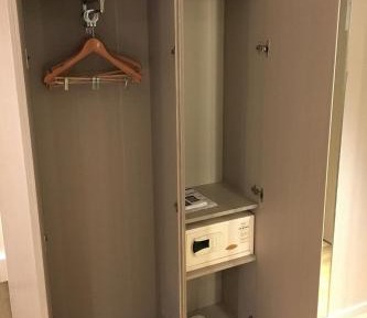 Standard Queen Room with Walk-In Shower