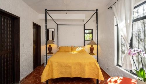 Junior Suite with Pool View