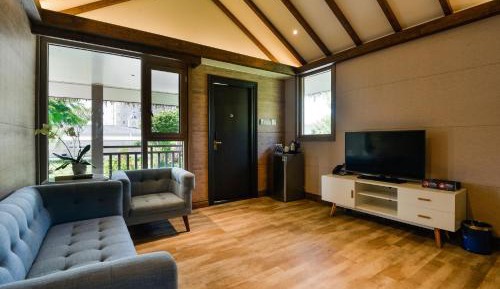 Bungalow Triple Hillside