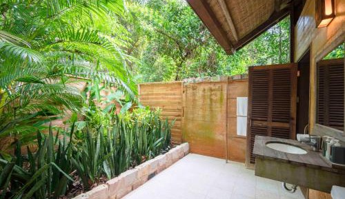 Superior Room with Garden View-Rammed Earth (shared terrace)