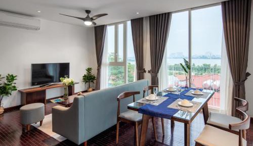 Apartment with Balcony
