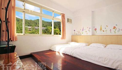 Quadruple Room with Mountain View