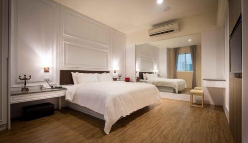 Deluxe Double Room with Bath