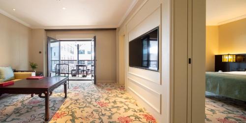 Family Garden View Suite