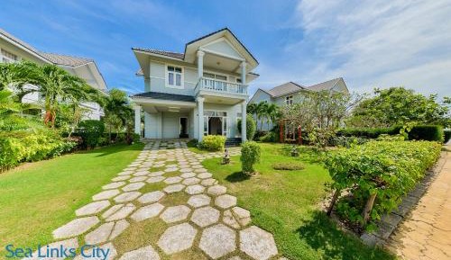  Three-Bedroom Villa 