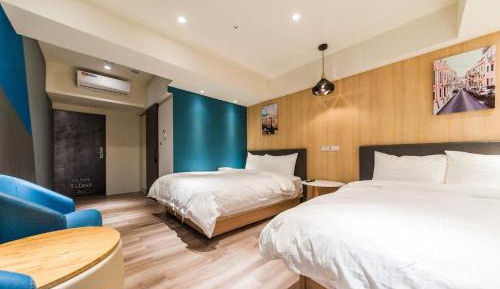Large Double or Twin Room