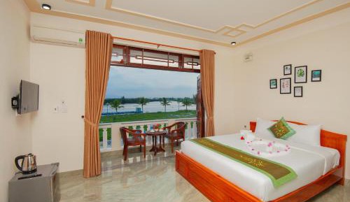 Deluxe Double Room with Balcony