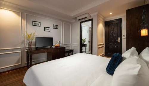 Suite with City View