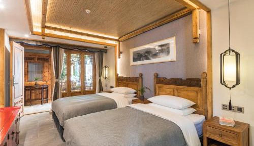 Standard Twin Room with Garden View