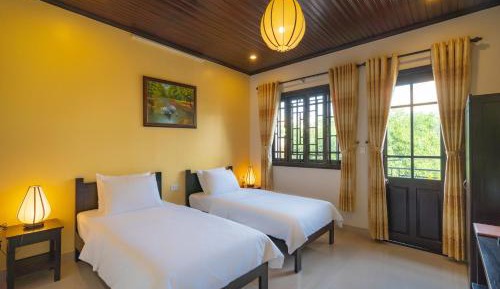 Twin Room with Balcony